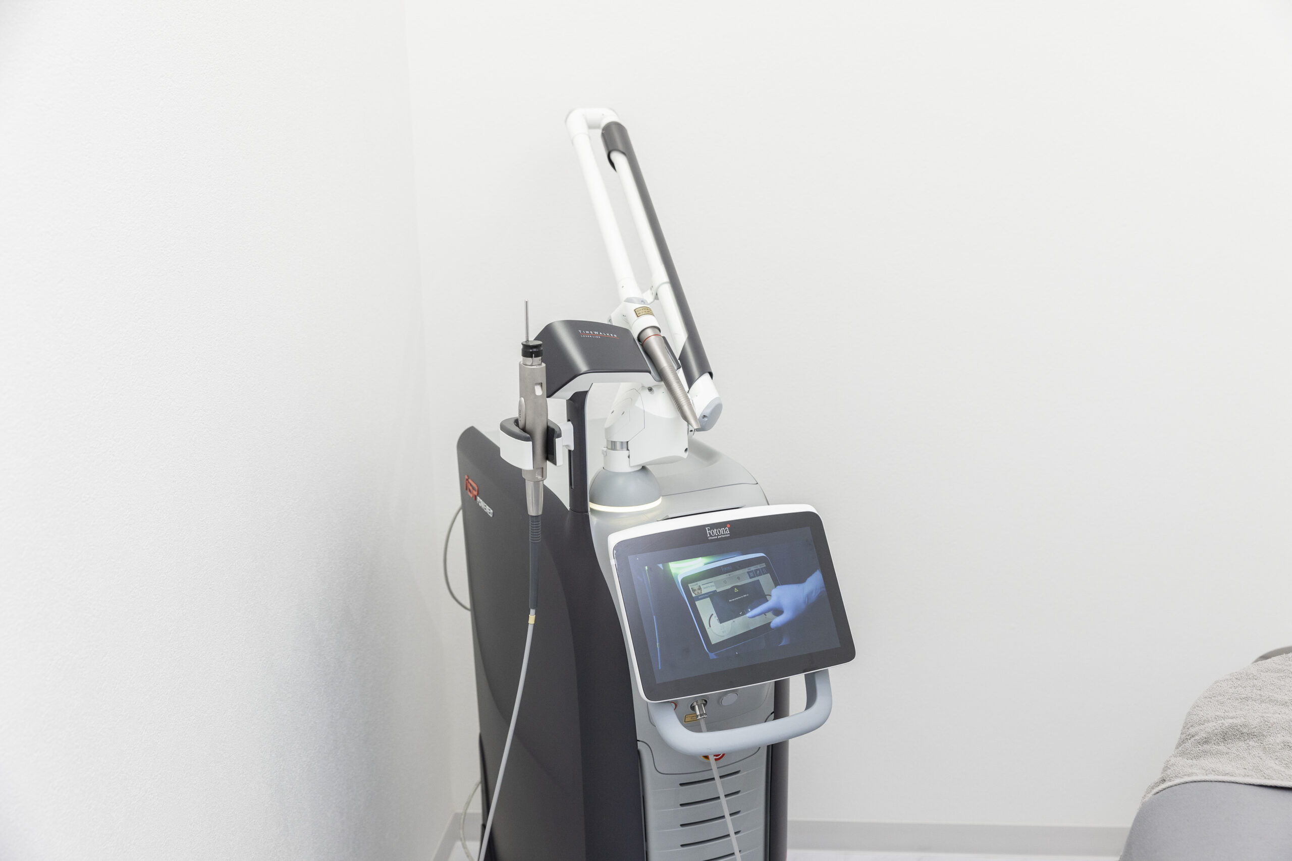 最新いびきレーザー治療（Deep Dual Thermia)
